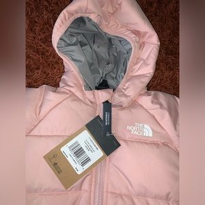 NORTHFACE Girls REVERSIBLE Jacket NWT Pink/Light Grey 18-24 months